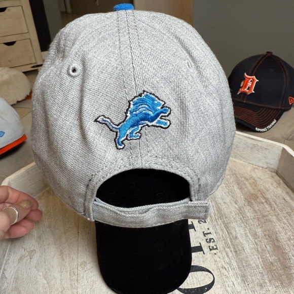 New Era Gray and Blue NFL Lions embroidered Cap - Picture 2 of 7